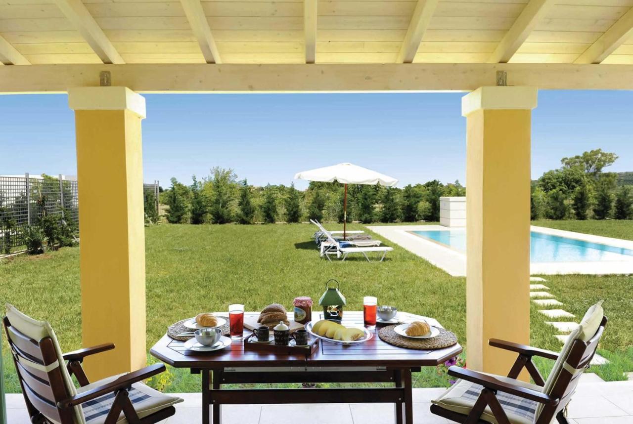 Agia Aikaterini Villa Sleeps 4 Air Con Wifi Exterior photo